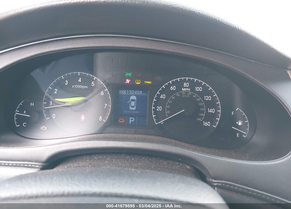2009 HYUNDAI GENESIS VIN: KMHGC46E69U054209