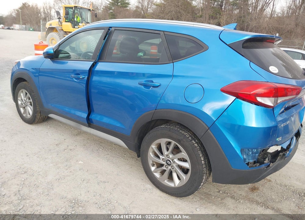2018 HYUNDAI TUCSON VIN: KM8J3CA48JU739718