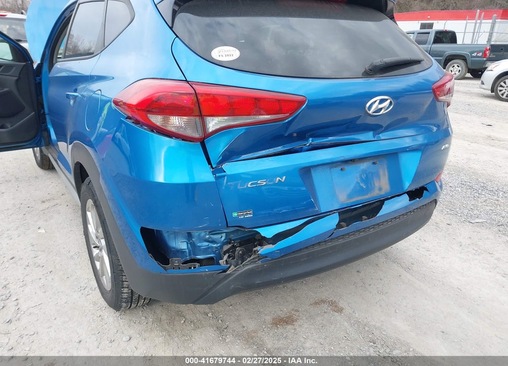 2018 HYUNDAI TUCSON VIN: KM8J3CA48JU739718