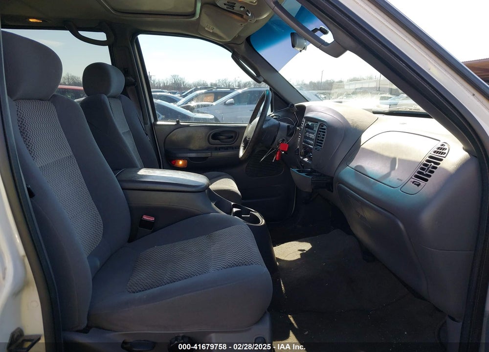 2003 FORD F-150 VIN: 1FTRW08L23KA28573