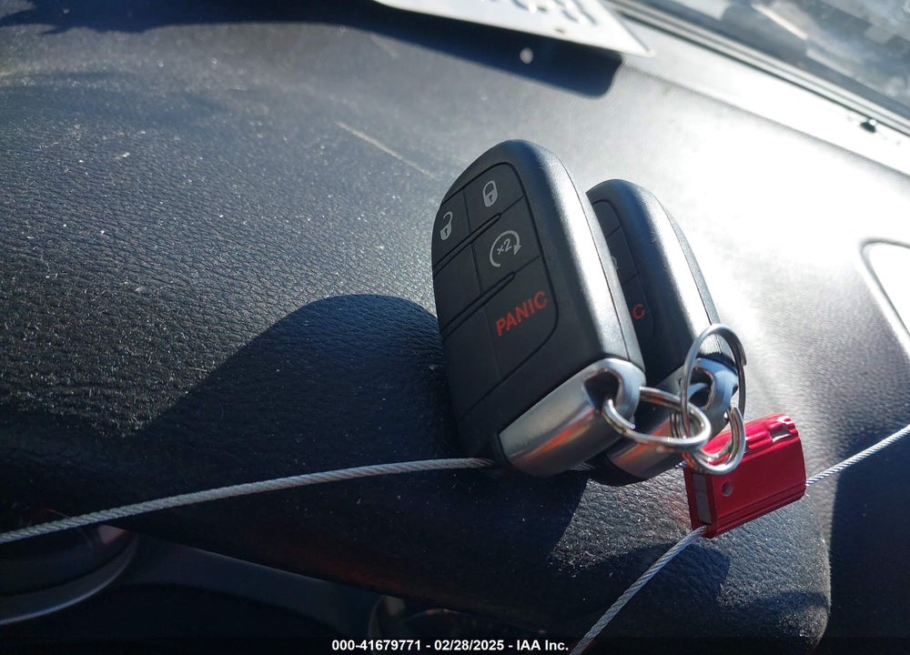 2014 DODGE JOURNEY VIN: 3C4PDCBB0ET164460