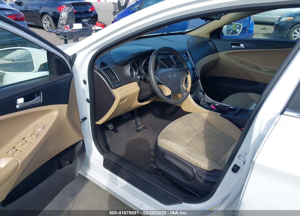2013 HYUNDAI SONATA GLS VIN: 5NPEB4AC5DH547676