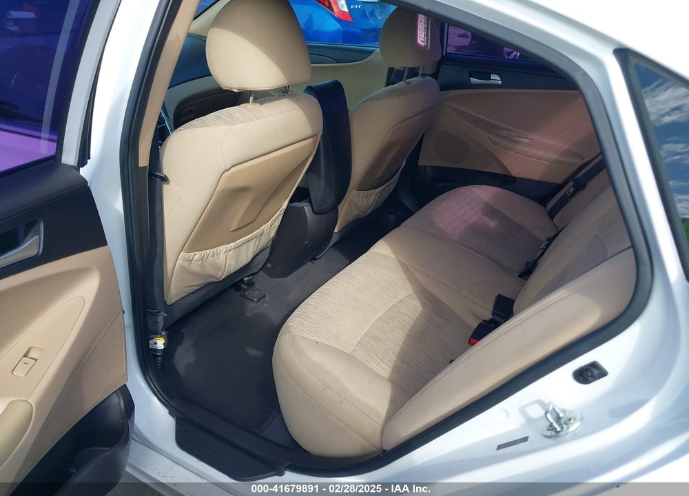 2013 HYUNDAI SONATA GLS VIN: 5NPEB4AC5DH547676