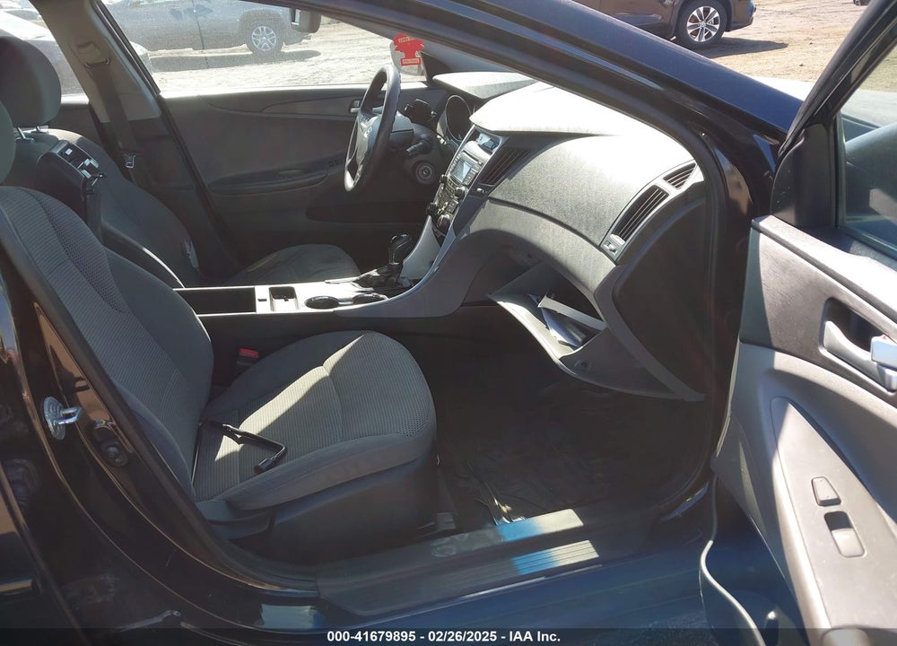 2012 HYUNDAI SONATA VIN: 5NPEB4AC4CH426104