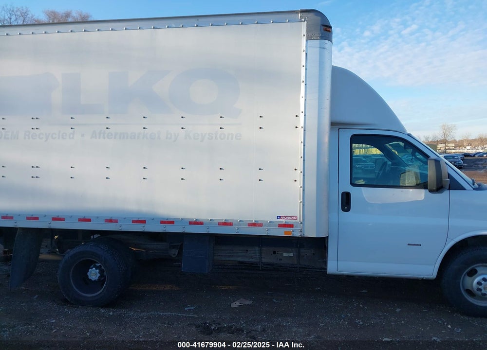 2018 CHEVROLET EXPRESS CUTAWAY WORK VAN VIN: 1GB3GSCG2J1276015