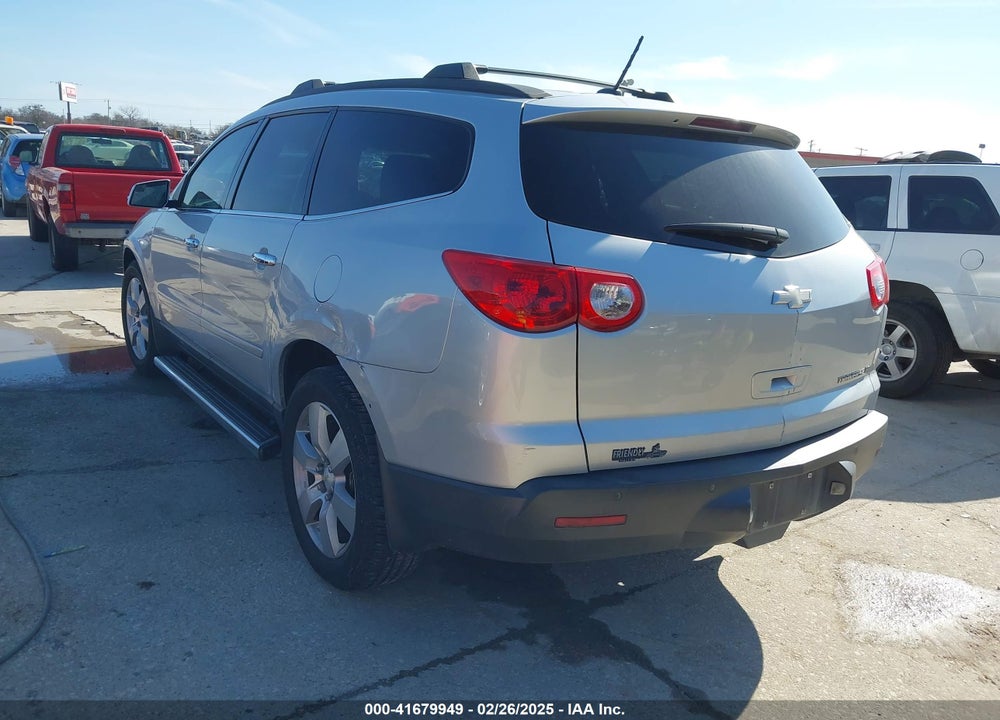2011 CHEVROLET TRAVERSE 1LT VIN: 1GNKRGED4BJ401798