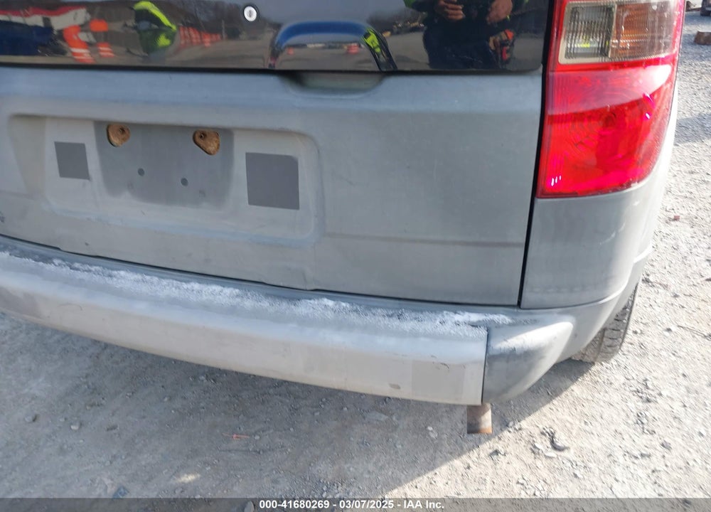 2004 HONDA ELEMENT VIN: 5J6YH28304L009849