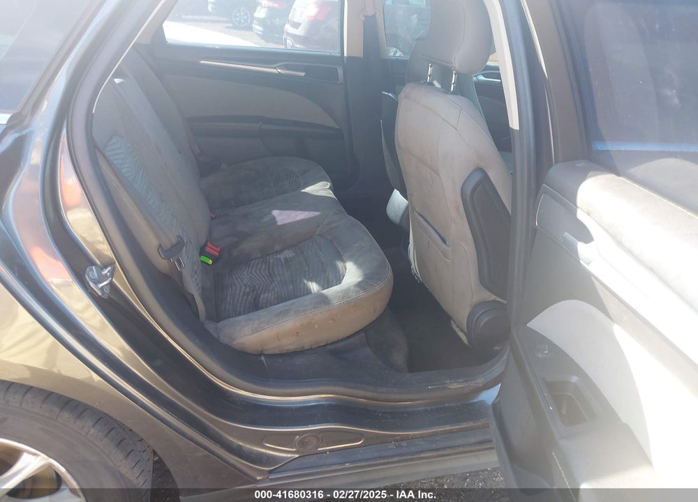 2016 FORD FUSION VIN: 1FA6P0G79G5105843
