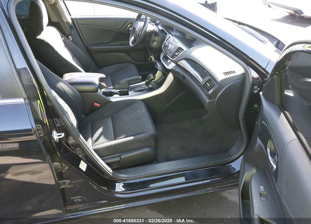 2015 HONDA ACCORD SPORT VIN: 1HGCR2F53FA232212