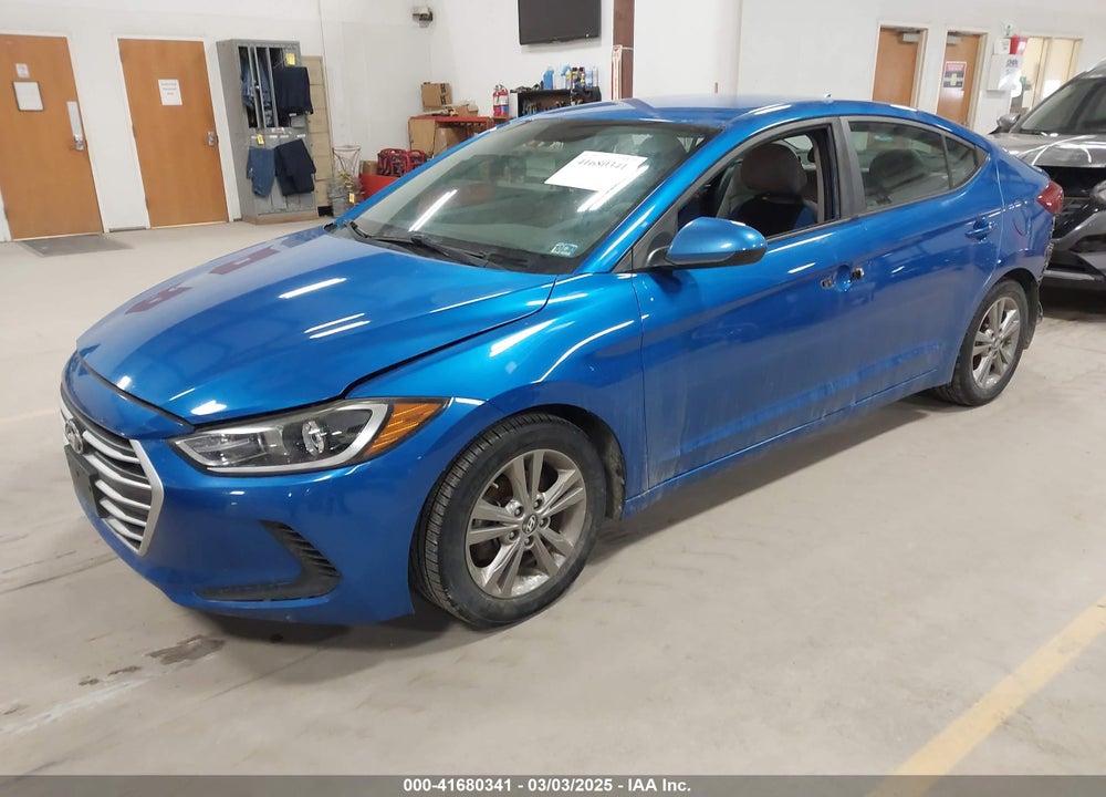 2017 HYUNDAI ELANTRA VIN: KMHD84LF7HU162791