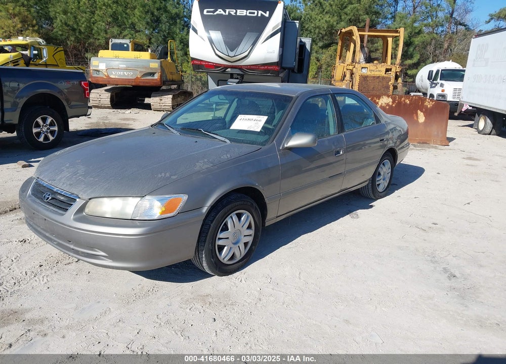 2001 TOYOTA CAMRY LE VIN: 4T1BG22K51U066449