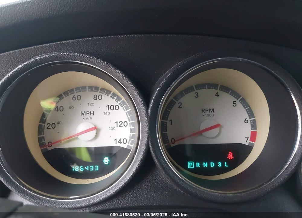 2010 DODGE CHARGER SXT VIN: 2B3CA3CV1AH145517