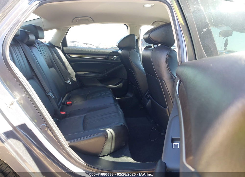 2018 HONDA ACCORD VIN: 1HGCV1F12JA155778