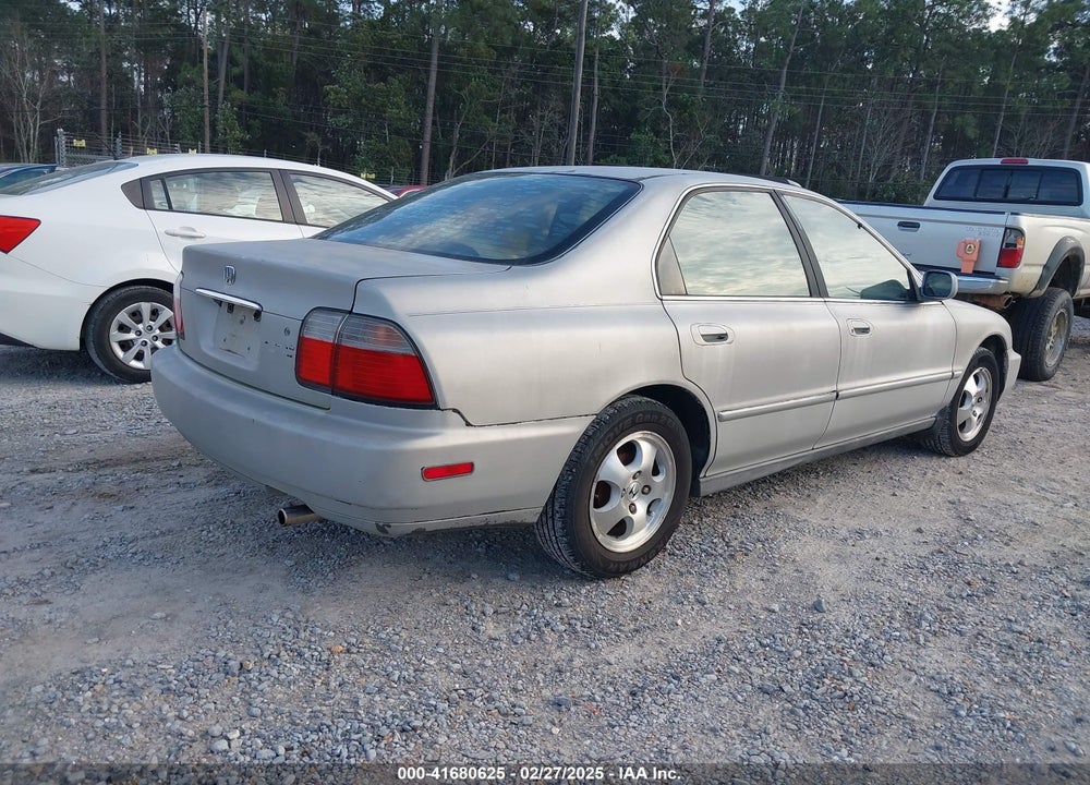 1997 HONDA ACCORD SE VIN: 1HGCD560XVA267719