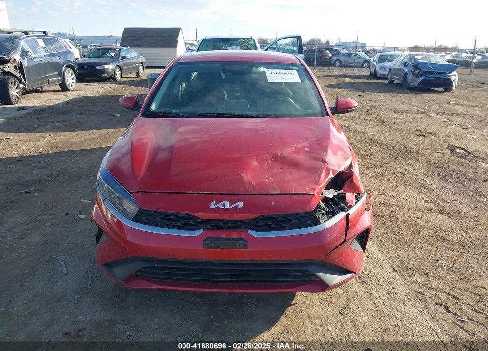 2024 KIA FORTE LXS VIN: 3KPF24AD8RE702827