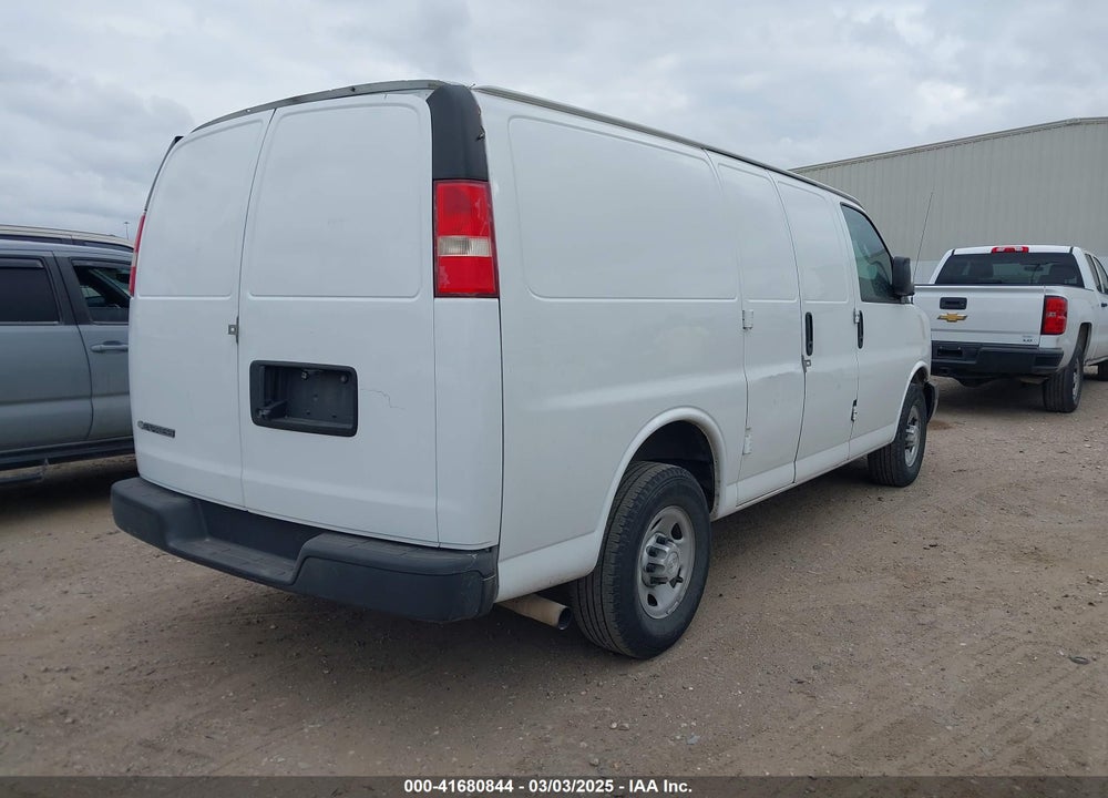 2017 CHEVROLET EXPRESS 2500 VIN: 1GCWGAFFXH1129327