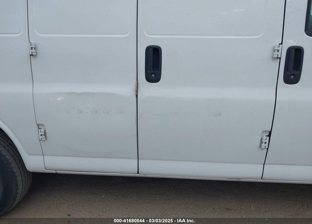 2017 CHEVROLET EXPRESS 2500 VIN: 1GCWGAFFXH1129327