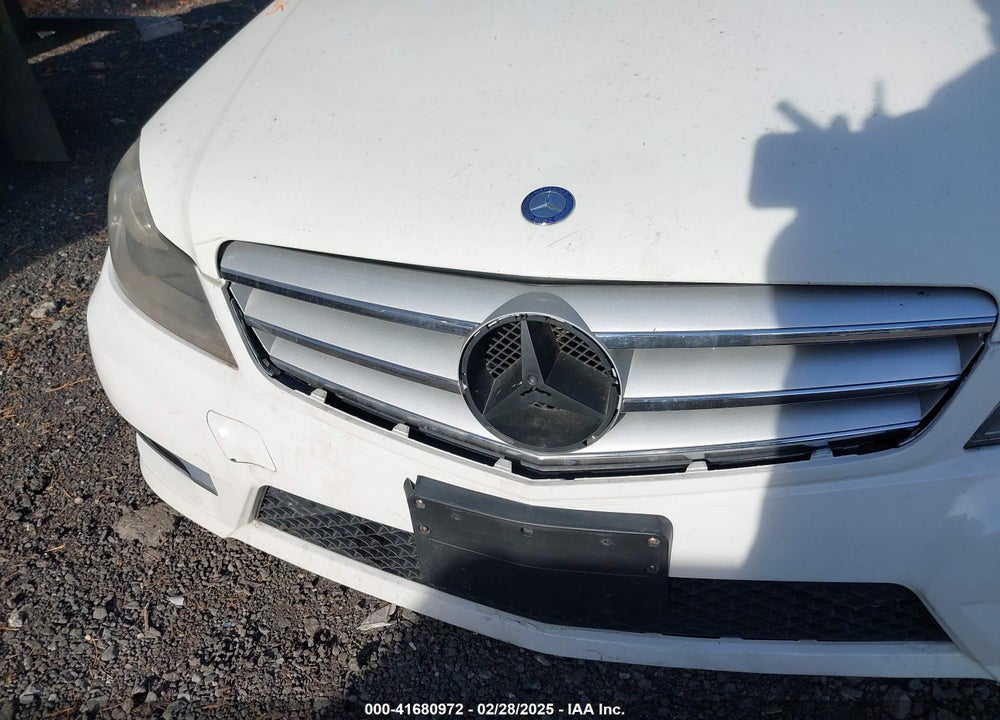 2012 MERCEDES-BENZ C 300 VIN: WDDGF8BB6CR239035