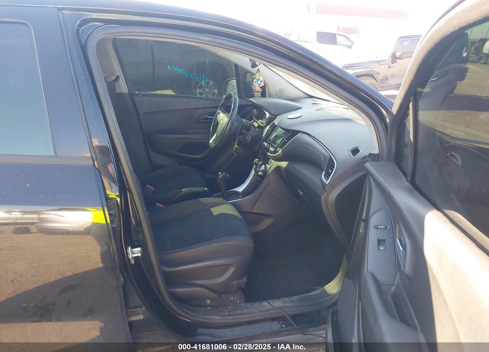 2019 CHEVROLET TRAX LS VIN: 3GNCJKSB9KL154563