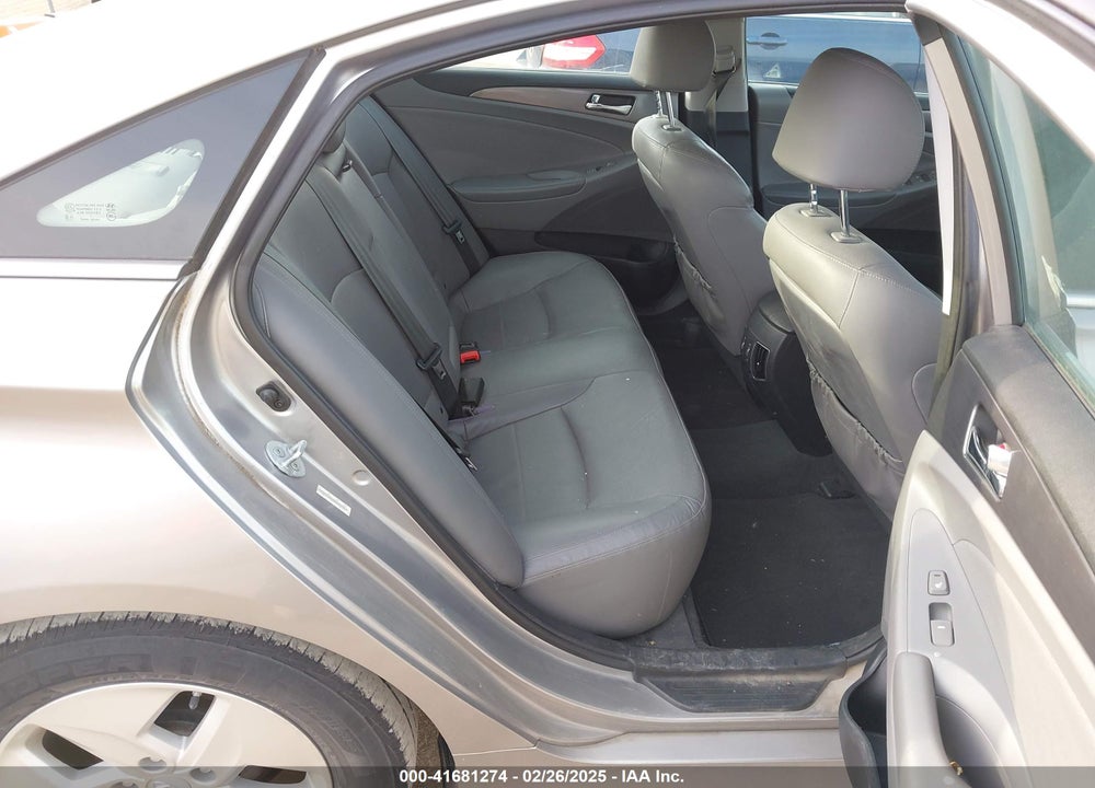 2012 HYUNDAI SONATA HYBRID VIN: KMHEC4A42CA054772