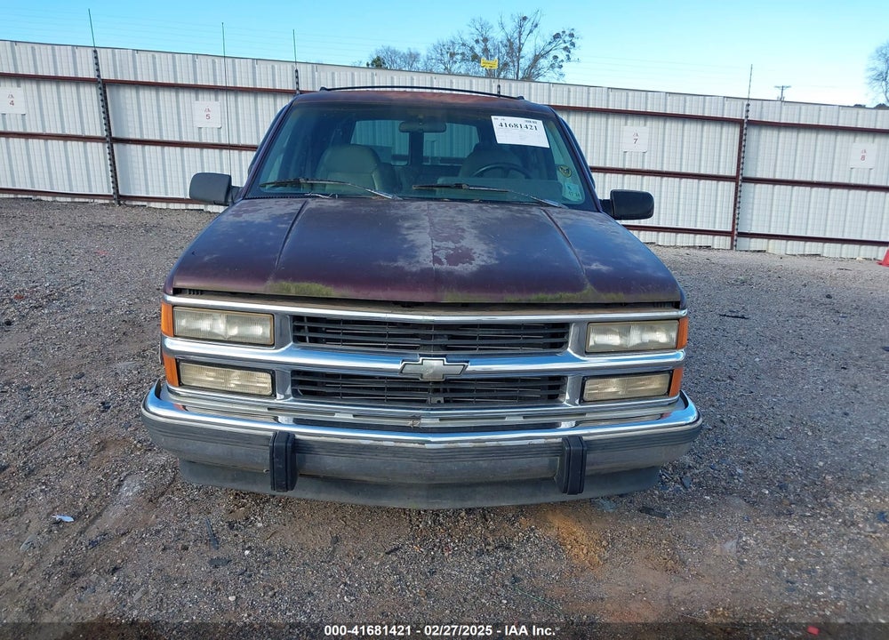 1994 CHEVROLET SUBURBAN C1500 VIN: 1GNEC16K3RJ353472