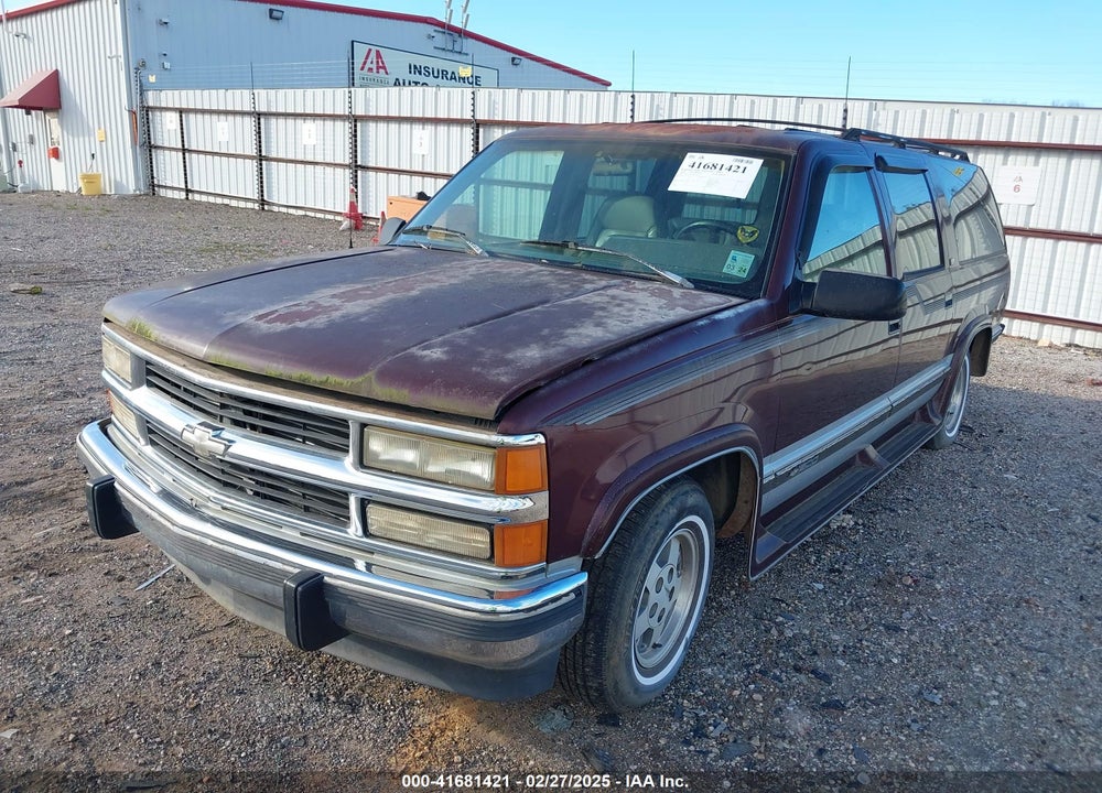 1994 CHEVROLET SUBURBAN C1500 VIN: 1GNEC16K3RJ353472
