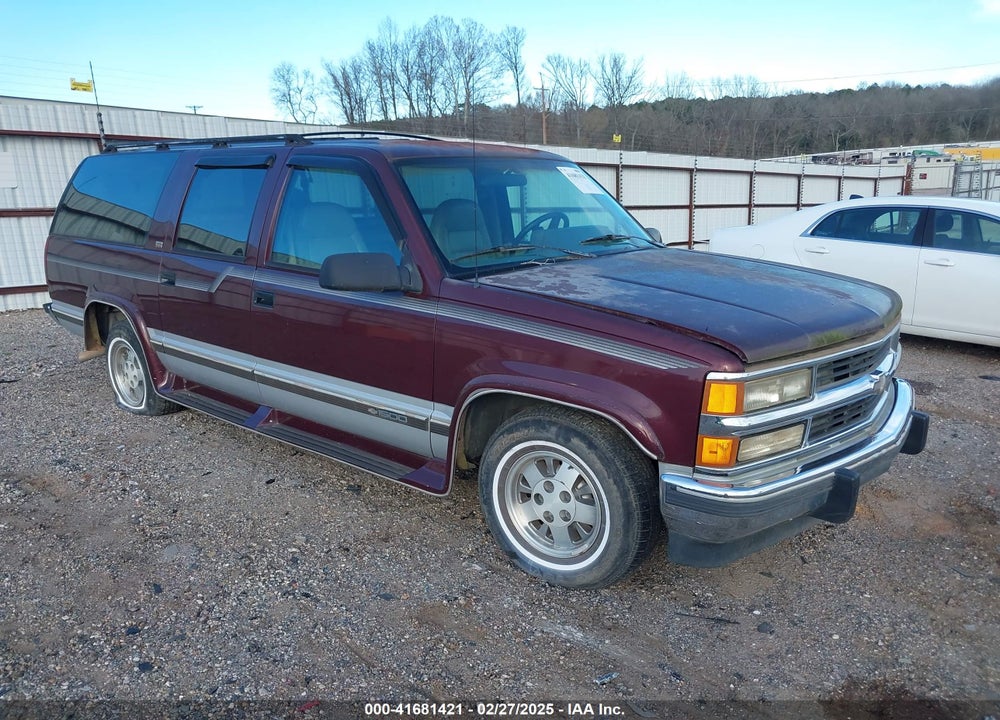 1994 CHEVROLET SUBURBAN C1500 VIN: 1GNEC16K3RJ353472