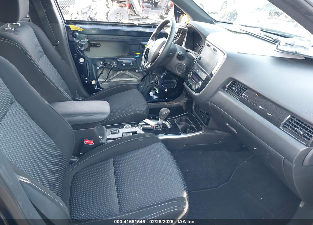 2018 MITSUBISHI OUTLANDER LE VIN: JA4AZ3A38JZ026602