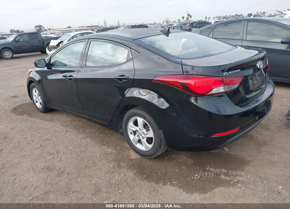 2015 HYUNDAI ELANTRA VIN: 5NPDH4AE5FH620513