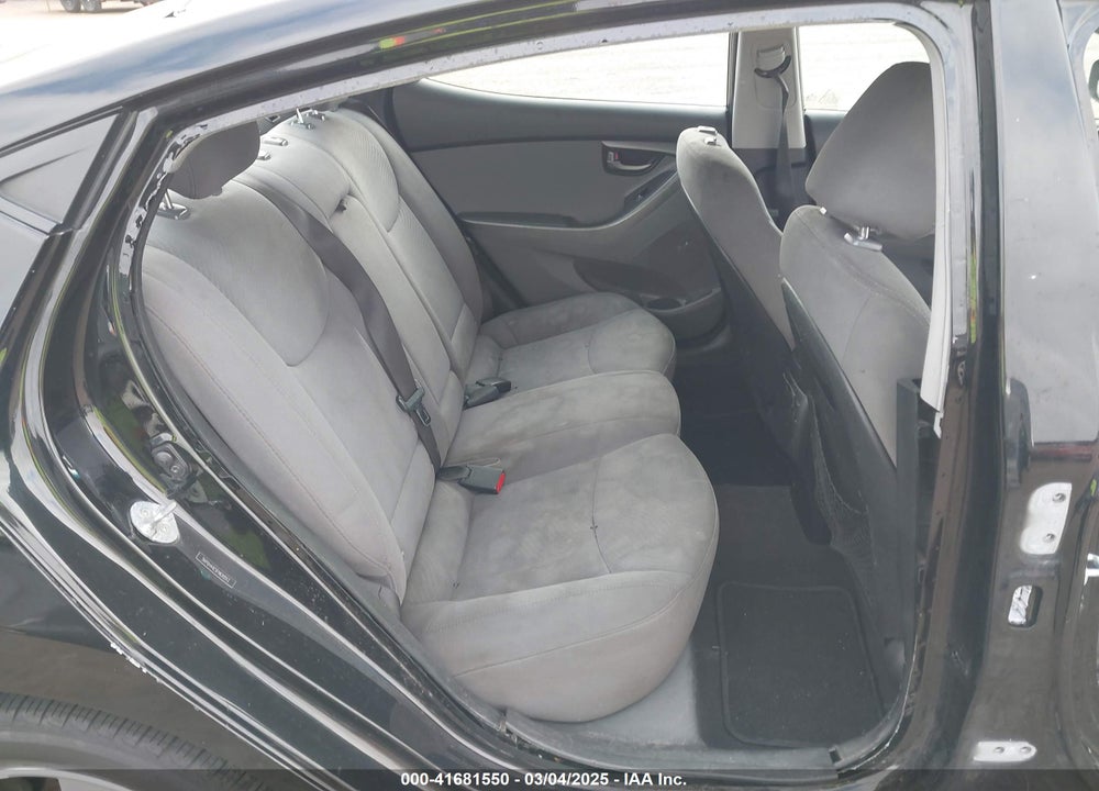 2015 HYUNDAI ELANTRA VIN: 5NPDH4AE5FH620513