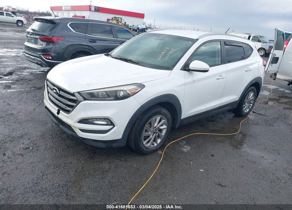 2016 HYUNDAI TUCSON SE VIN: KM8J33A41GU116787