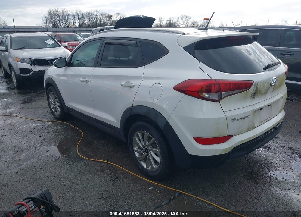 2016 HYUNDAI TUCSON SE VIN: KM8J33A41GU116787