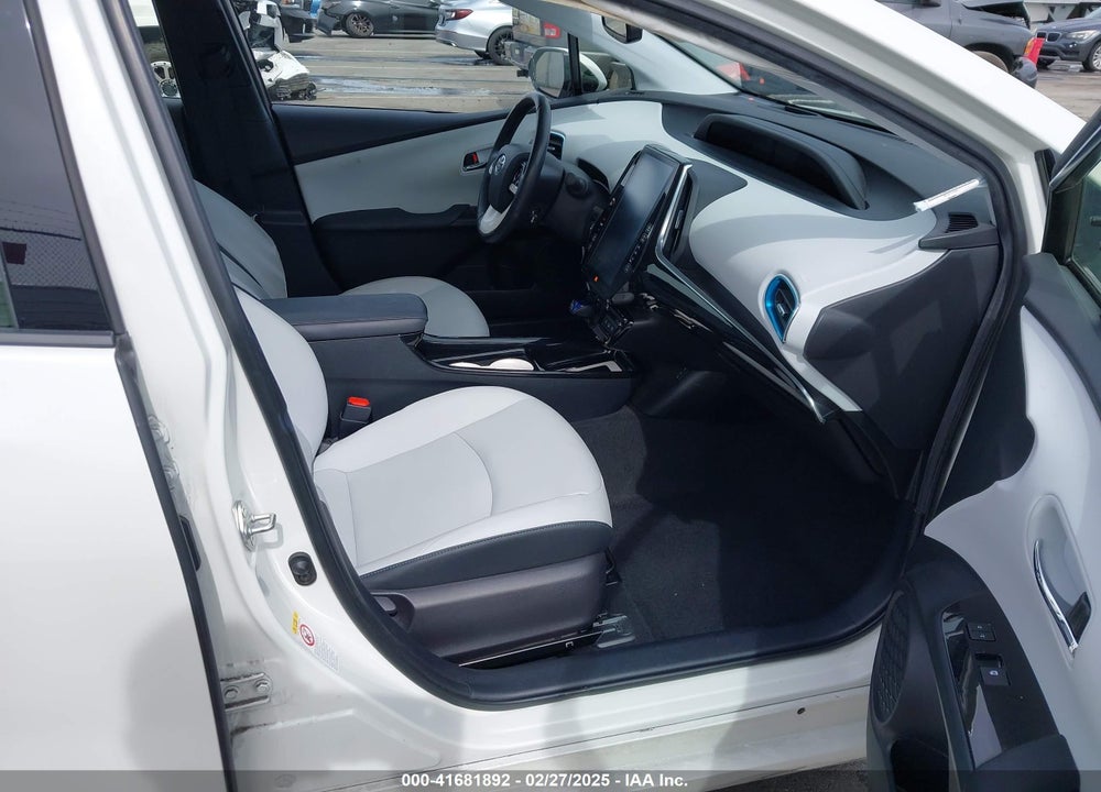 2017 TOYOTA PRIUS PRIME VIN: JTDKARFP1H3027989