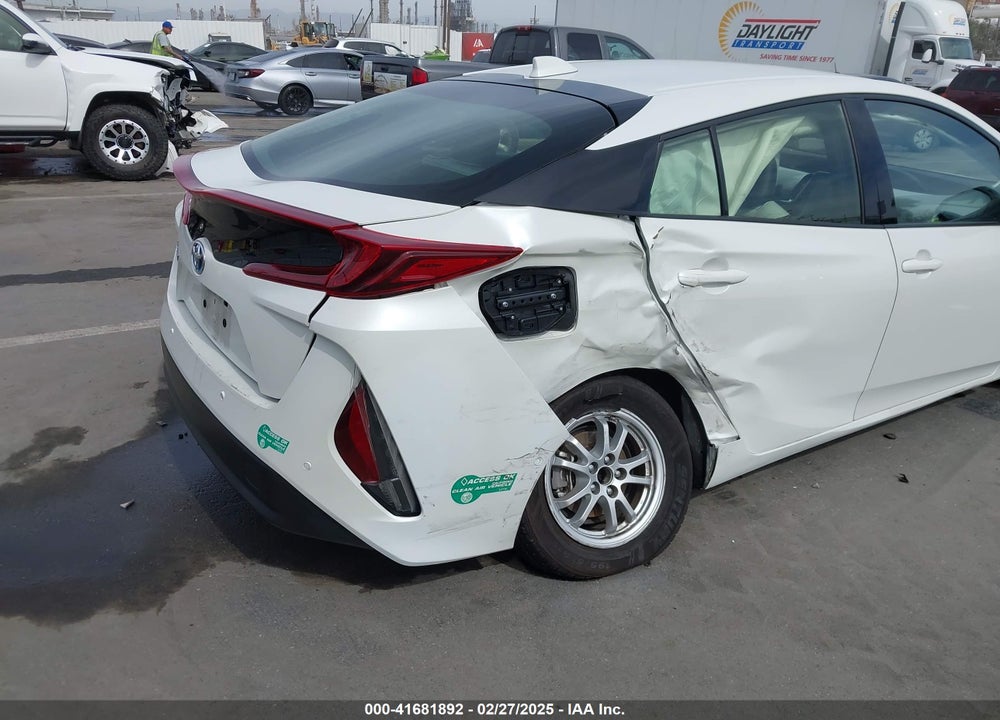 2017 TOYOTA PRIUS PRIME VIN: JTDKARFP1H3027989