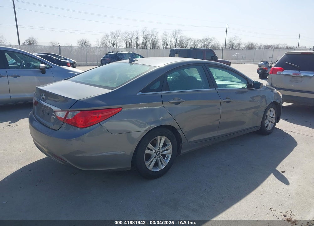 2013 HYUNDAI SONATA VIN: 5NPEB4AC7DH608316