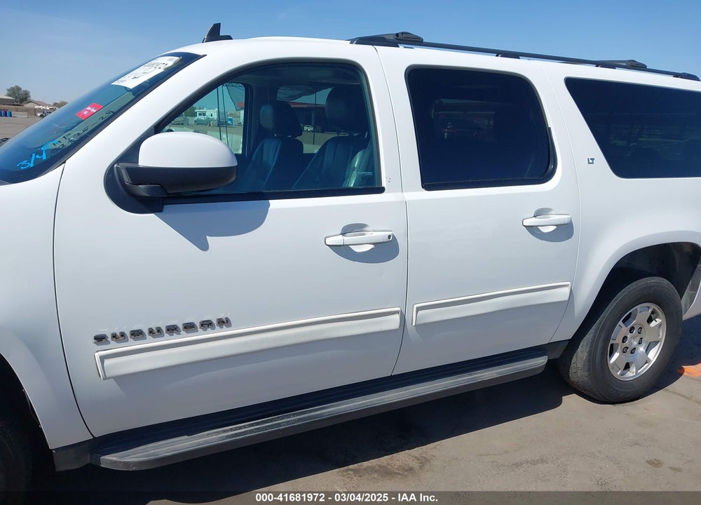 2014 CHEVROLET SUBURBAN 1500 VIN: 1GNSKJE75ER212434