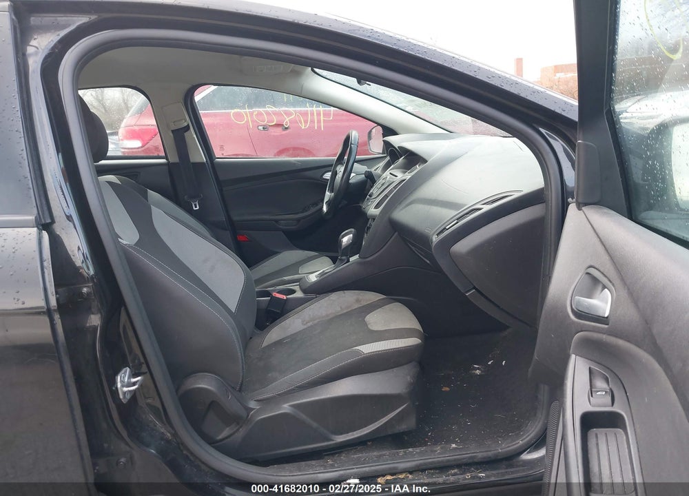2014 FORD FOCUS VIN: 1FADP3F24EL370628