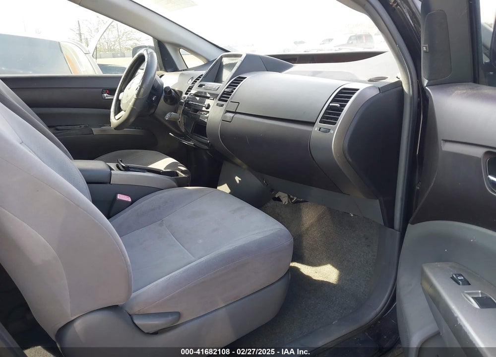 2004 TOYOTA PRIUS VIN: JTDKB20U740021676
