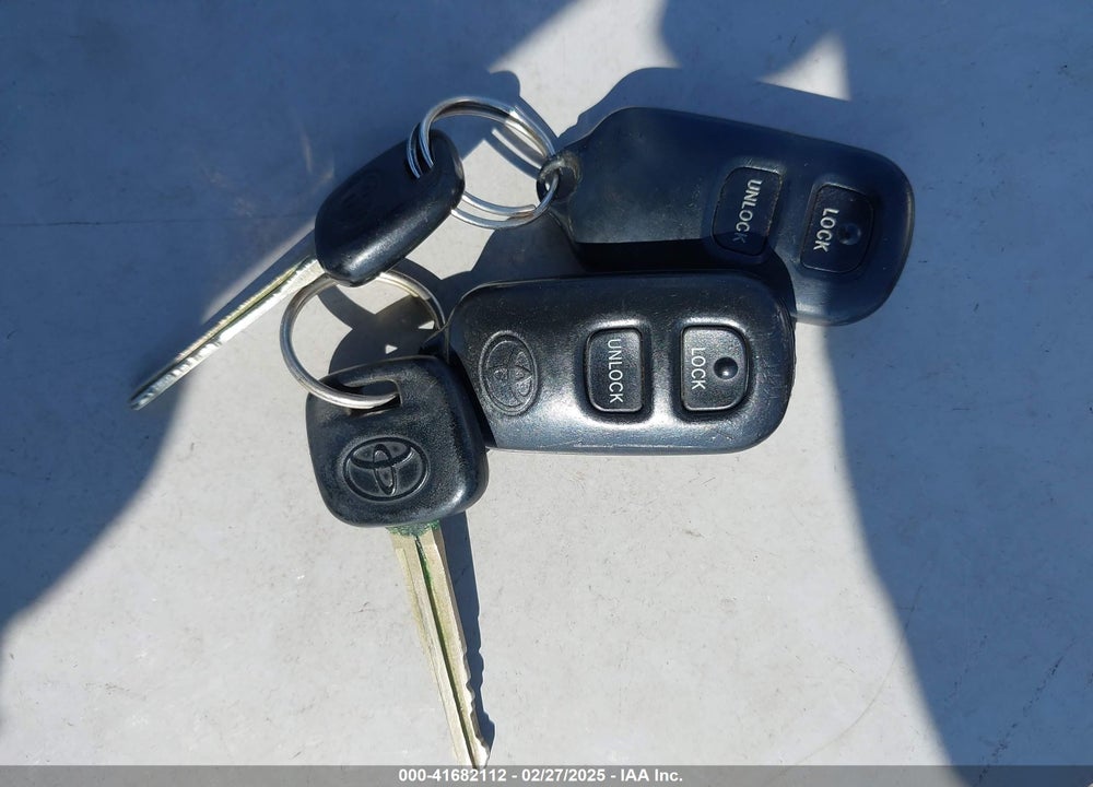 2002 TOYOTA HIGHLANDER VIN: JTEGD21A520044810