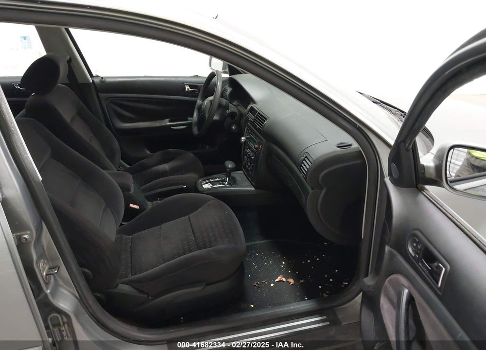 2004 VOLKSWAGEN PASSAT GLS VIN: WVWPD63B24E132950
