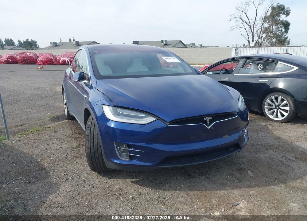 2021 TESLA MODEL X VIN: 5YJXCBE28MF316085