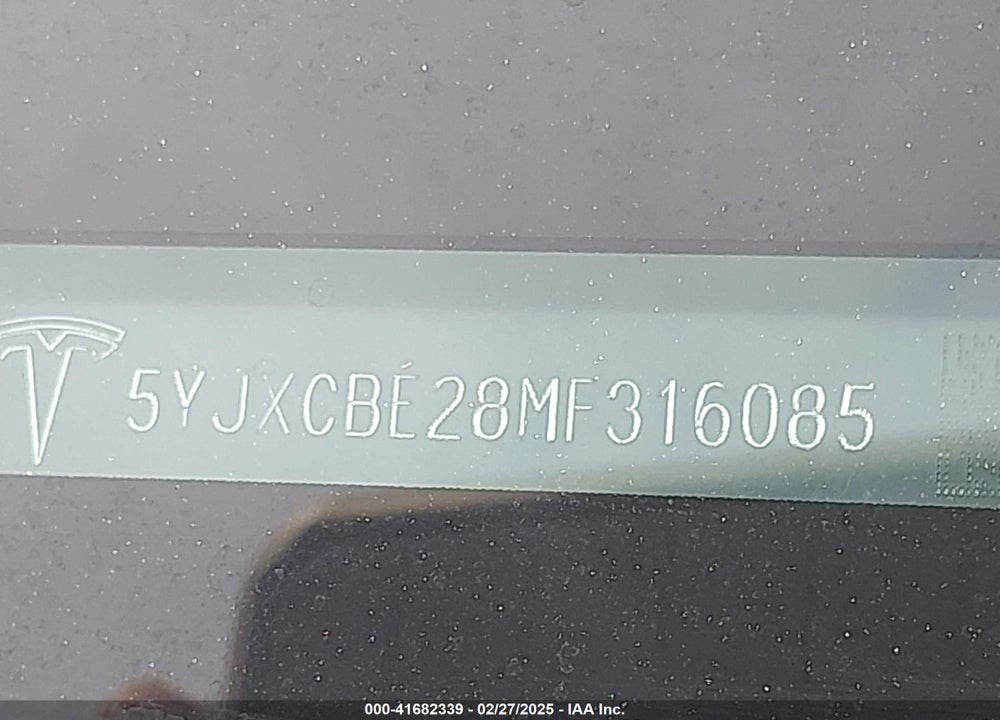 2021 TESLA MODEL X VIN: 5YJXCBE28MF316085