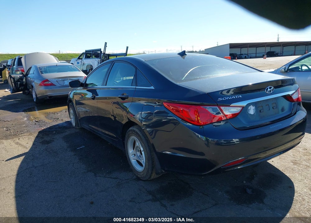 2013 HYUNDAI SONATA VIN: 5NPEB4AC6DH523077