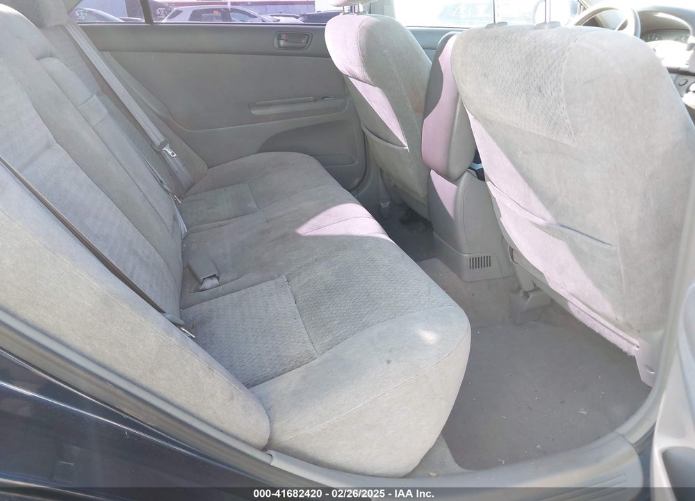 2002 TOYOTA CAMRY LE VIN: JTDBE32K720083052