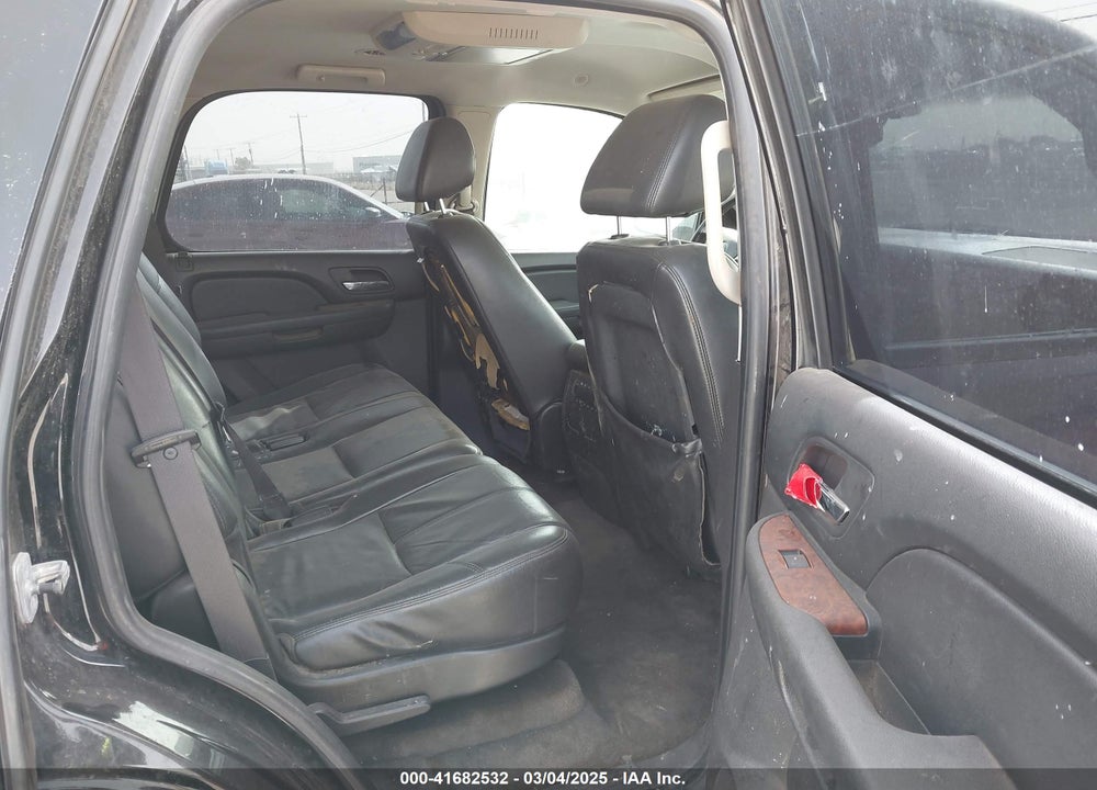 2009 CHEVROLET TAHOE VIN: 1GNEC23329R303165