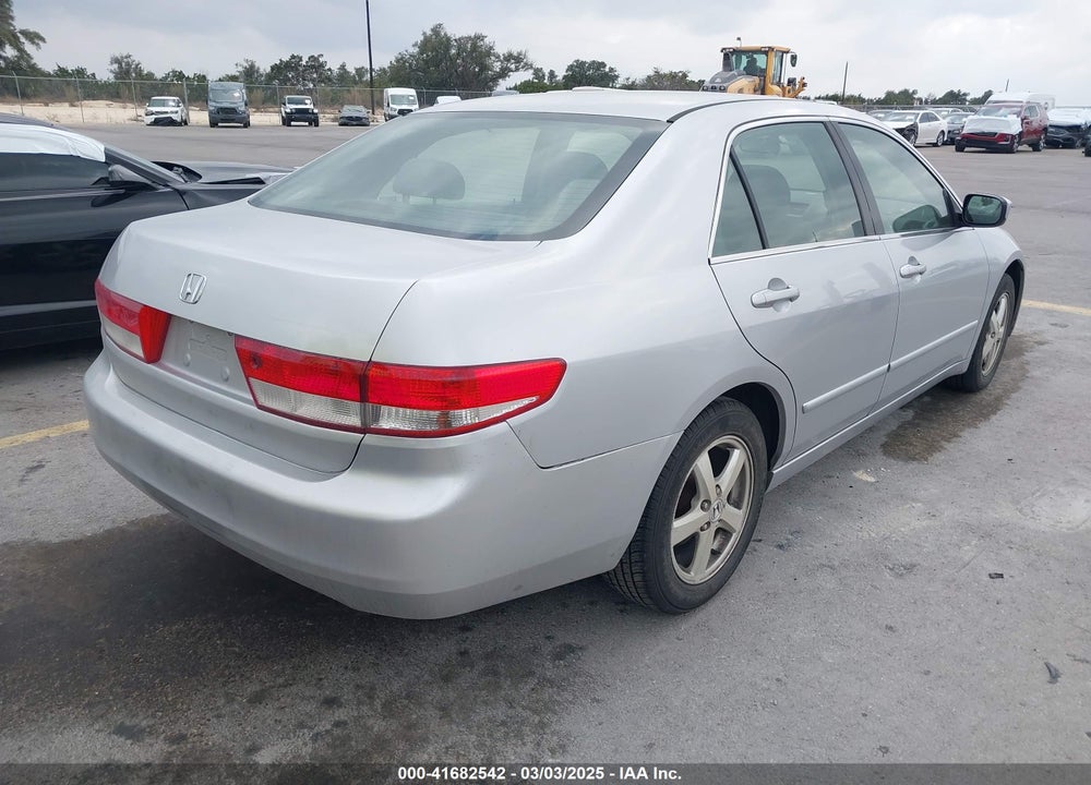 2003 HONDA ACCORD 2.4 EX VIN: JHMCM56673C076746