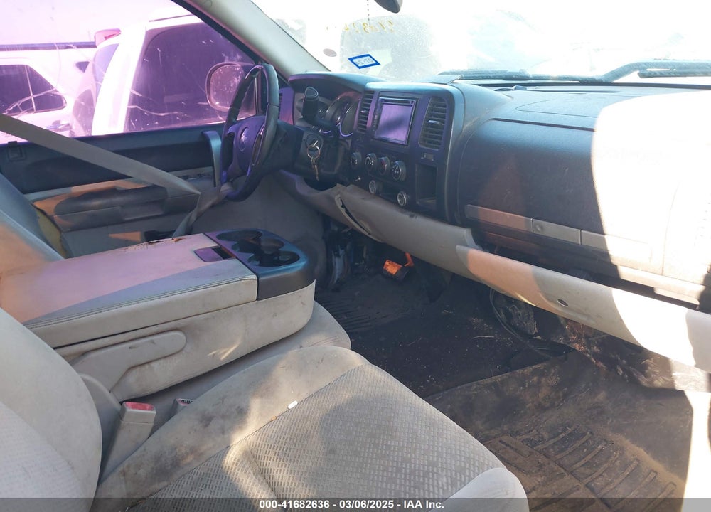 2008 CHEVROLET SILVERADO 2500HD VIN: 1GCHK23K88F175062