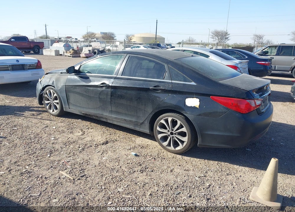 2011 HYUNDAI SONATA VIN: 5NPEB4AC9BH109353