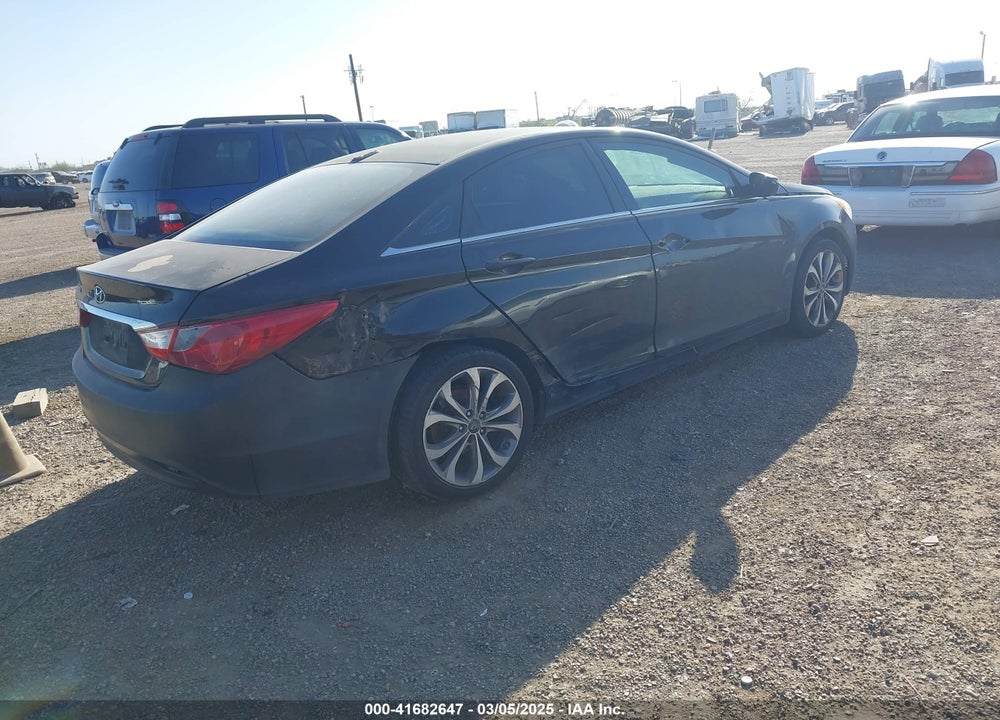 2011 HYUNDAI SONATA VIN: 5NPEB4AC9BH109353