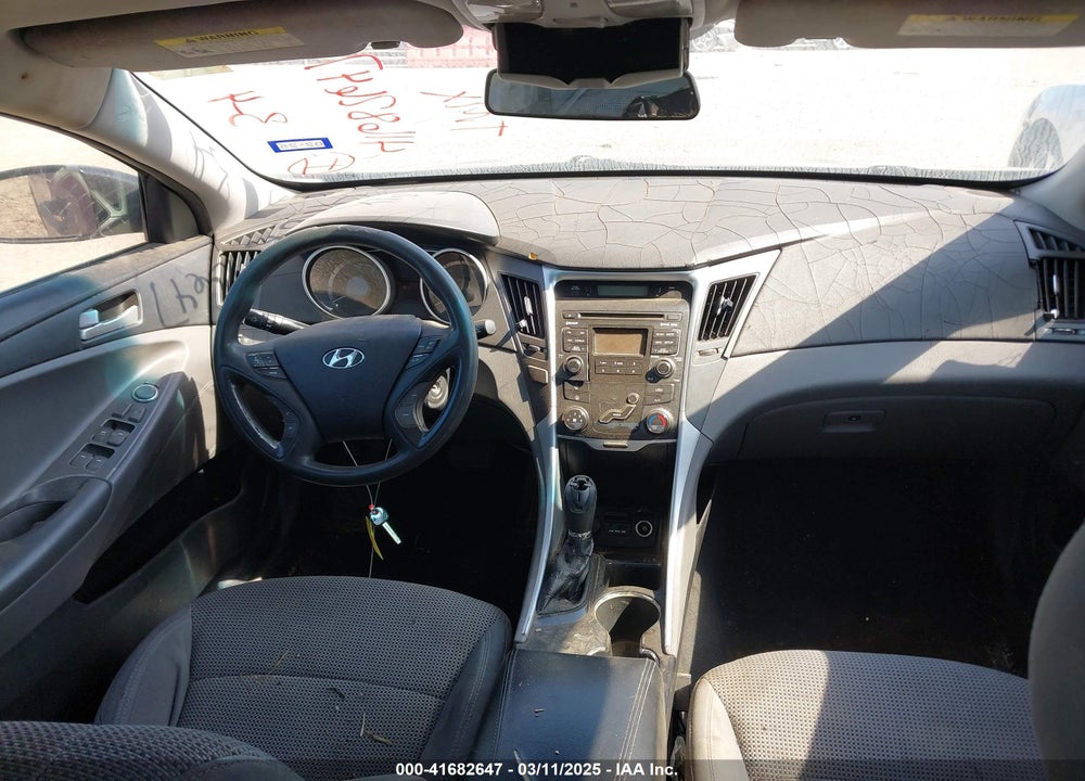 2011 HYUNDAI SONATA VIN: 5NPEB4AC9BH109353